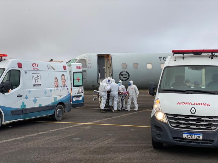 Covid-19 - Pacientes do Amazonas são transferidos para outros Estados