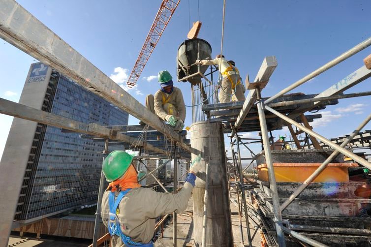 José Paulo Lacerda/CNI/Direitos reservados Indústrias, fábricas,Obras de construção, edifício sede do SENAI,construção civil